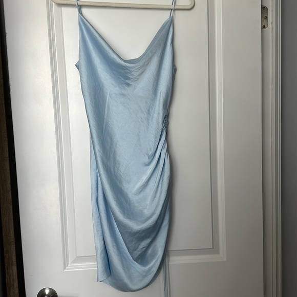 Aritzia Wilfred Sestina Satin Baby Blue Dress Size Medium - Picture 3 of 3